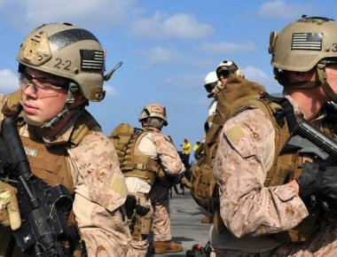 Aμερικανοί πεζοναύτες θα συμμετάσχουν ως σύμβουλοι των Κούρδων στην ανακατάληψη της Ράκκα (φωτό, βίντεο)